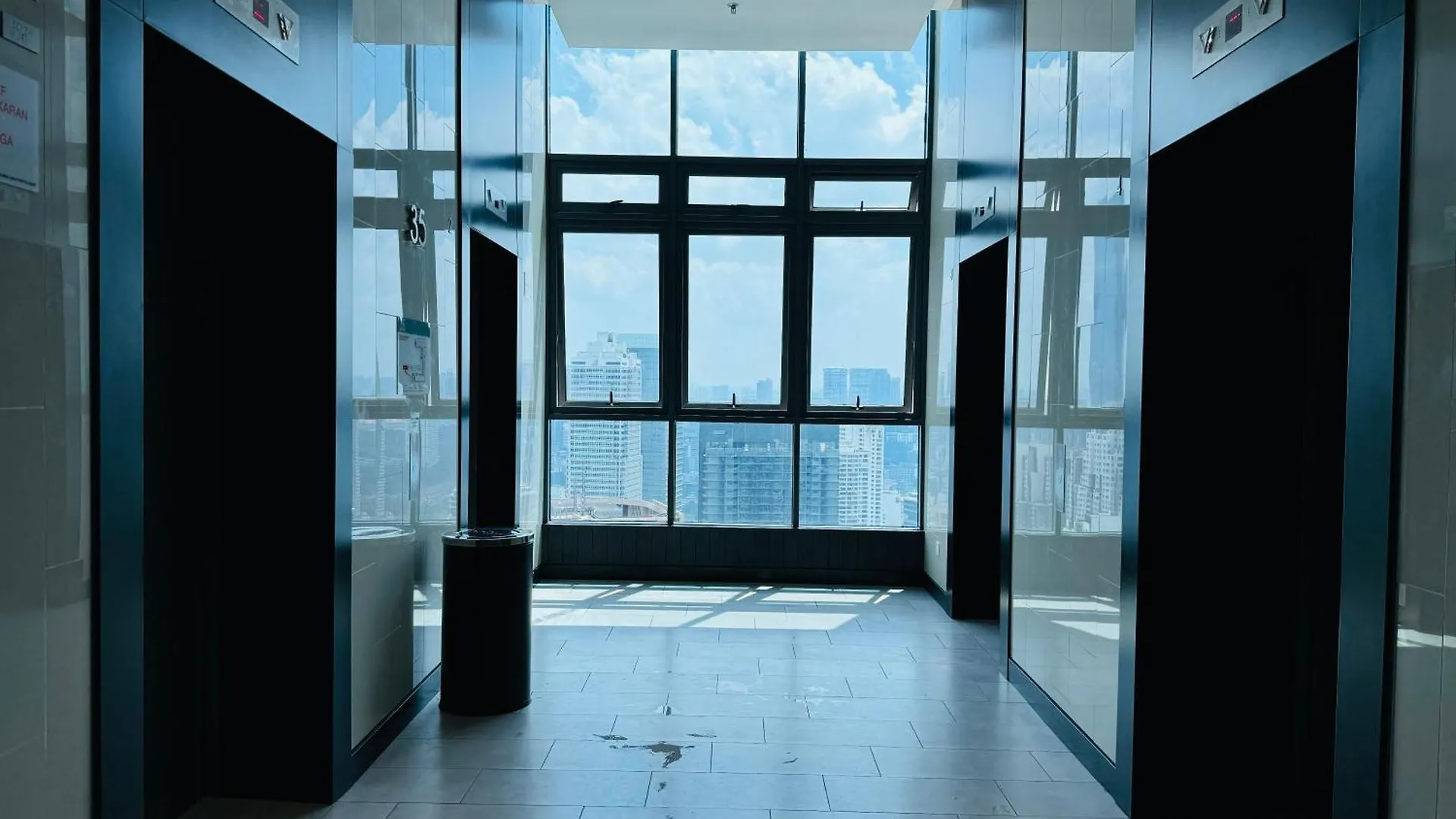 Apartment The Luxe Klcc By Comfort Dwellings Kuala Lumpur