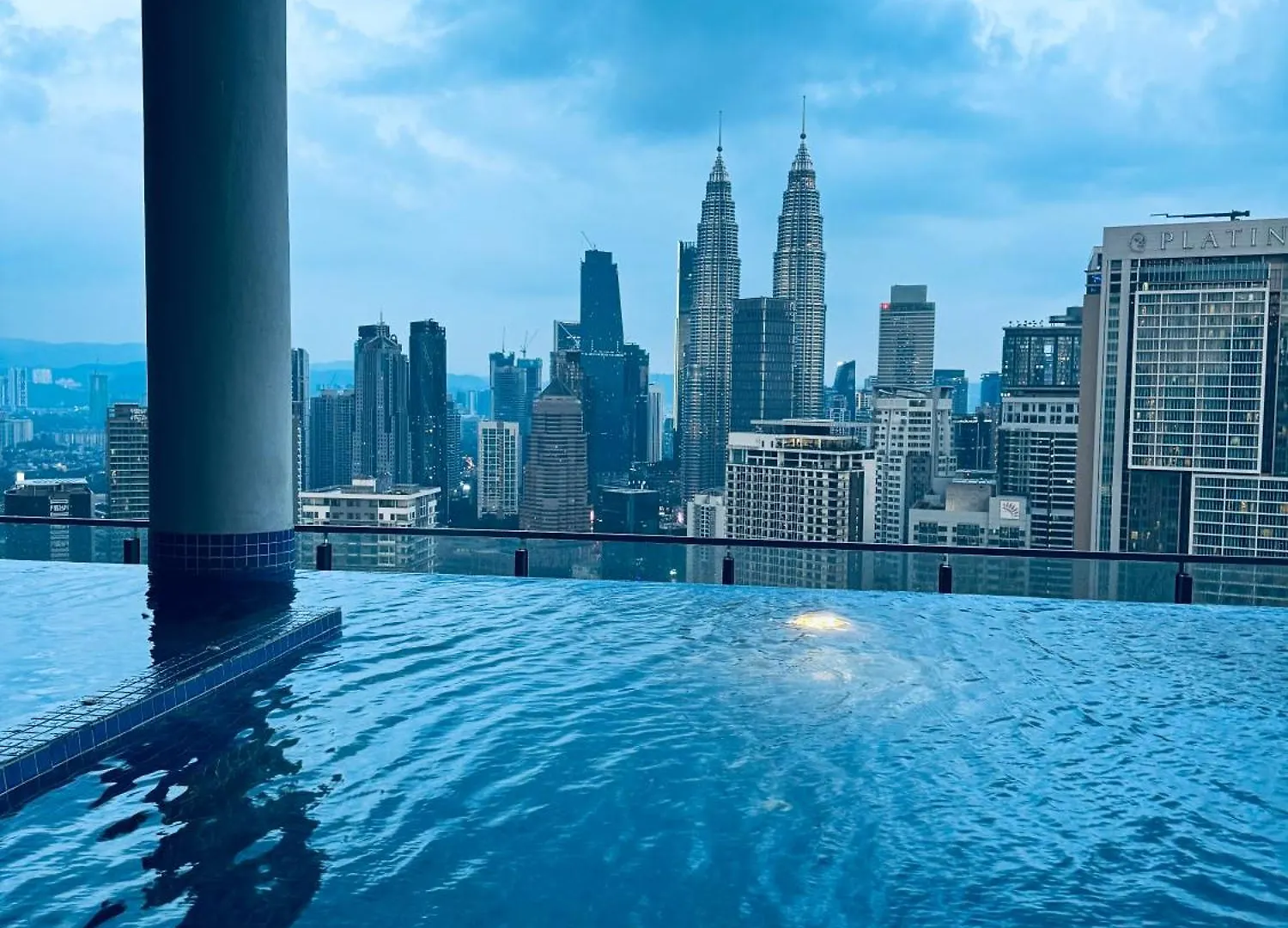 Apartment The Luxe Klcc By Comfort Dwellings Kuala Lumpur