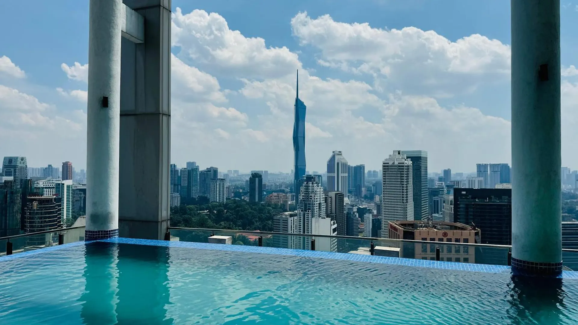The Luxe Klcc By Comfort Dwellings Kuala Lumpur Apartament