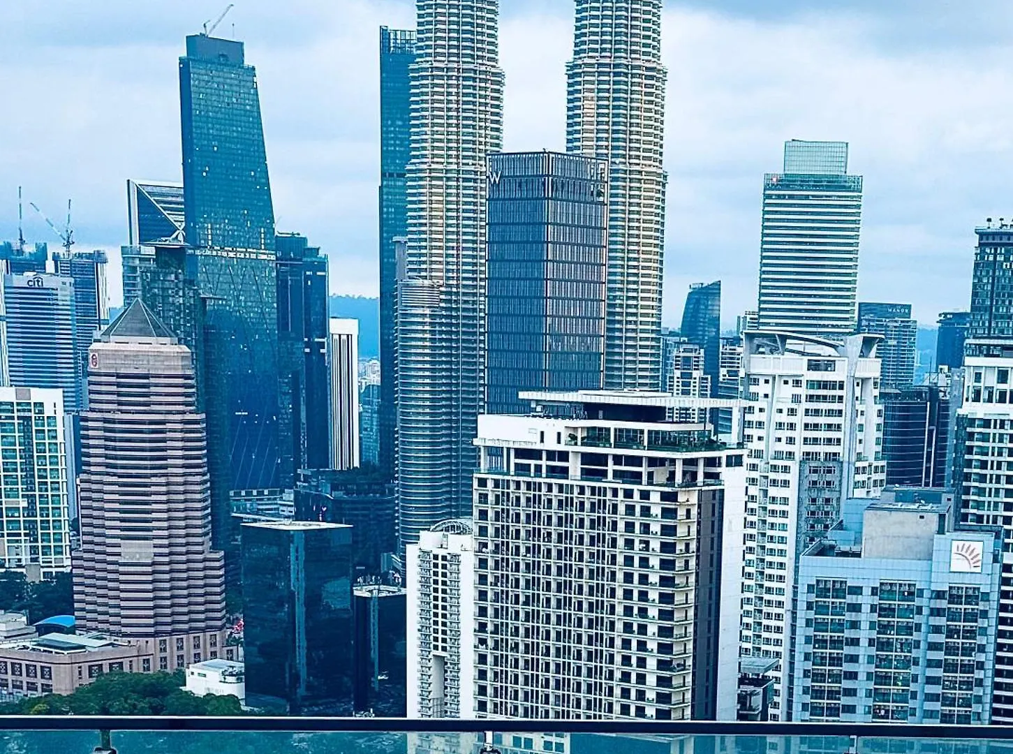The Luxe Klcc By Comfort Dwellings Kuala Lumpur 0*,